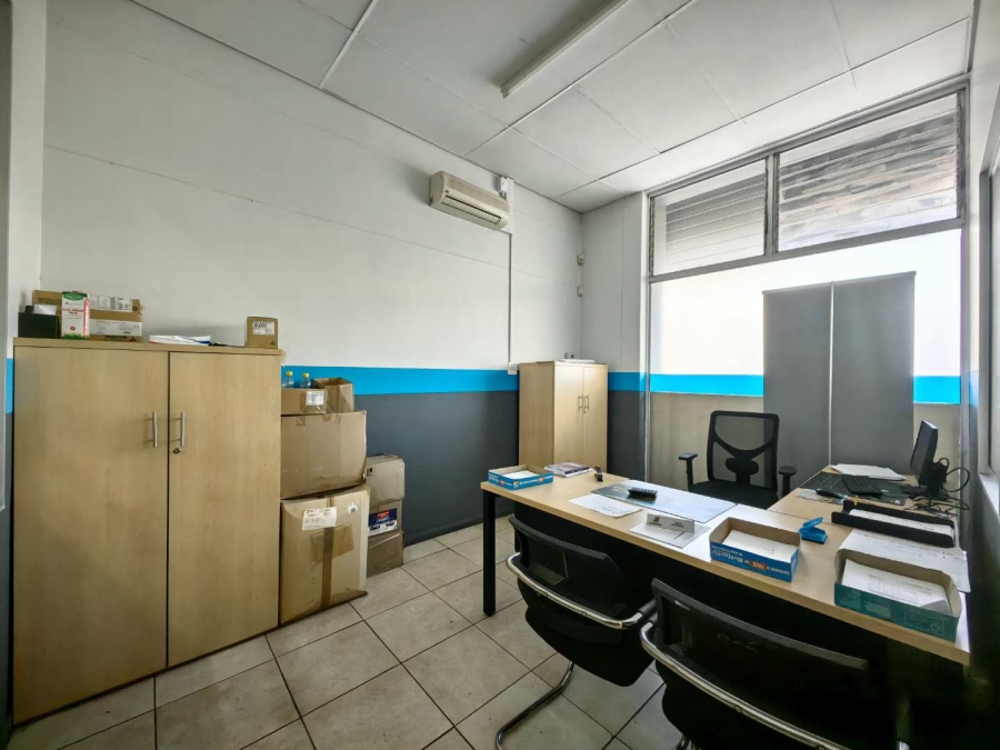 To Let commercial Property for Rent in Wynberg Western Cape